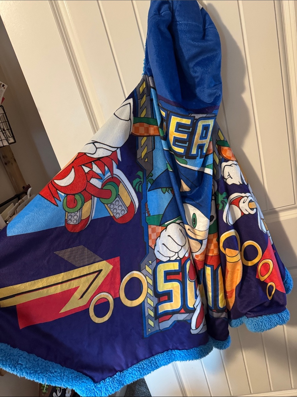 Kids Sonic Hooded blanket in Bright Blue
